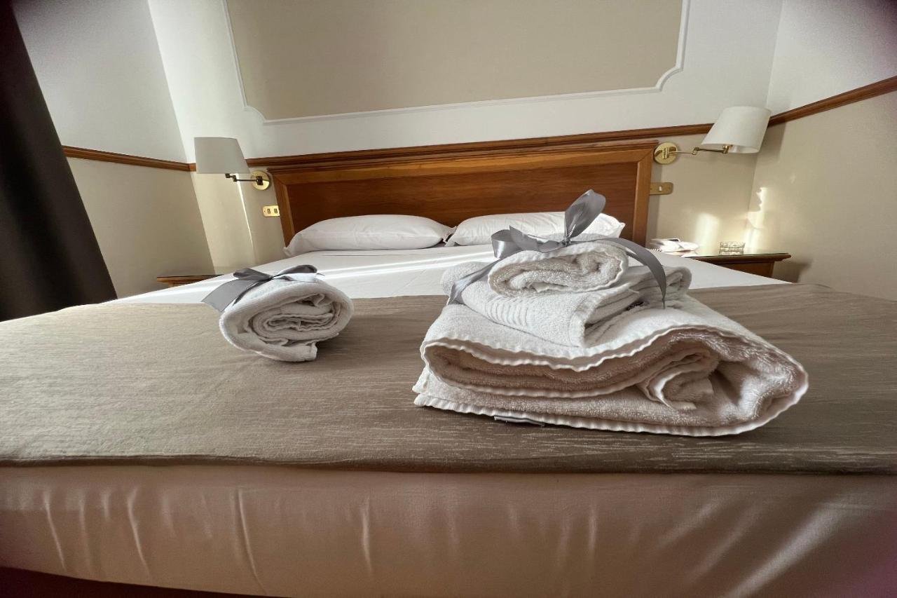 Hotel Leopardi Napoli Ngoại thất bức ảnh