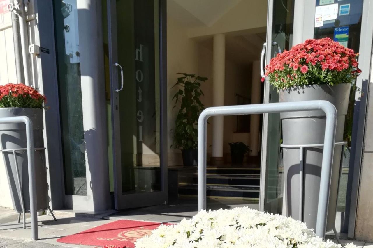 Hotel Leopardi Napoli Ngoại thất bức ảnh