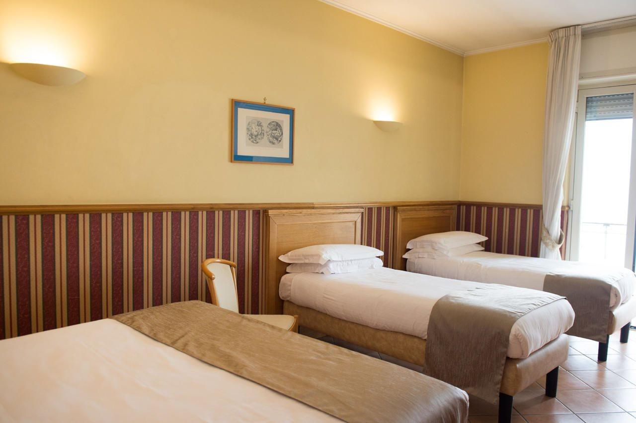 Hotel Leopardi Napoli Ngoại thất bức ảnh